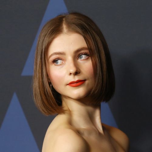 Thomasin McKenzie actress